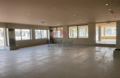 Shop - Studio - 1 Bathroom for rent in Al Markhiya Street - Al Markhiya - Doha