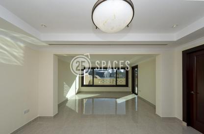 Townhouse - 1 Bedroom - 2 Bathrooms for rent in Porto Arabia Townhouses - Porto Arabia - The Pearl Island - Doha