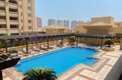 Apartment - 1 Bedroom - 2 Bathrooms for rent in Tower 13 - Porto Arabia - The Pearl Island - Doha