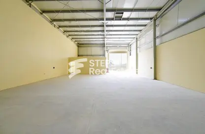 Warehouse - Studio for rent in East Industrial Street - Birkat Al Awamer - Al Wakra