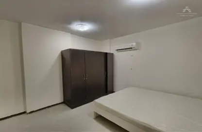 Apartment - 1 Bedroom - 1 Bathroom for rent in Umm Ghuwalina - Umm Ghuwailina - Doha