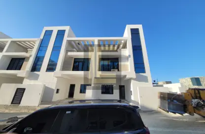 Villa - 3 Bedrooms - 7 Bathrooms for sale in The Villas - Qatar Entertainment City - Lusail