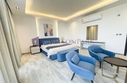 Villa - 5 Bedrooms - 7 Bathrooms for rent in Al Thumama - Al Thumama - Doha