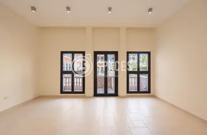 Apartment - 1 Bedroom - 2 Bathrooms for rent in Carnaval - Qanat Quartier - The Pearl Island - Doha