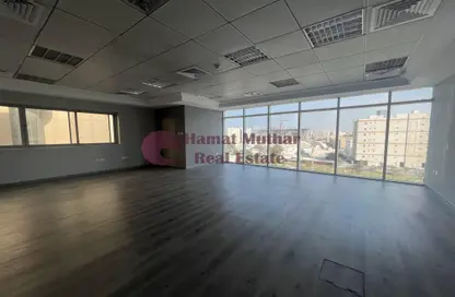 Full Floor - Studio - 2 Bathrooms for rent in Al Sadd Road - Al Sadd - Doha