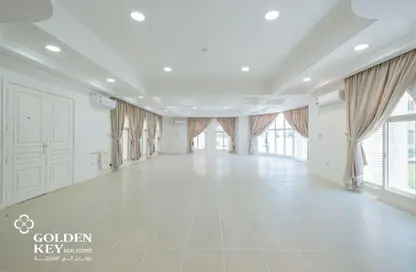 Villa - 5 Bedrooms - 6 Bathrooms for rent in North Gate - West Bay Lagoon - Doha