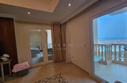 Apartment - 2 Bedrooms - 2 Bathrooms for sale in Marina Gate - Porto Arabia - The Pearl Island - Doha