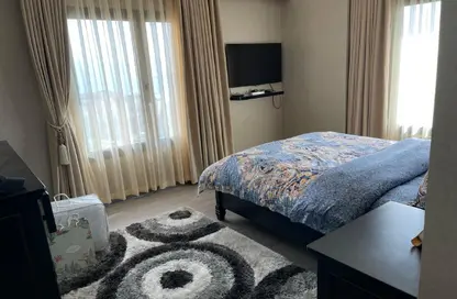 Apartment - 2 Bedrooms - 3 Bathrooms for sale in West Porto Drive - Porto Arabia - The Pearl Island - Doha