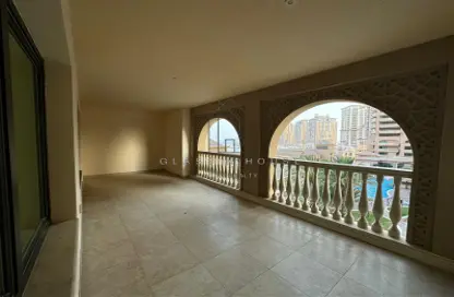 Apartment - 1 Bedroom - 2 Bathrooms for rent in Marina Gate - Porto Arabia - The Pearl Island - Doha