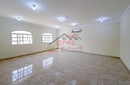 Apartment - 3 Bedrooms - 3 Bathrooms for rent in Umm Salal Ali - Umm Salal Ali - Doha