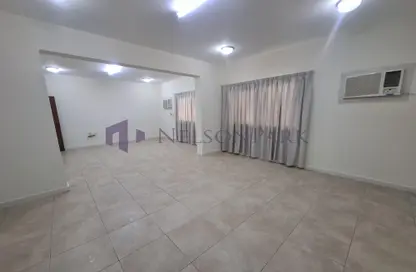 Apartment - 3 Bedrooms - 3 Bathrooms for rent in Al Mansoura - Al Mansoura - Doha