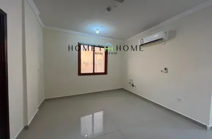 Apartment - 2 Bedrooms - 2 Bathrooms for rent in Bin Omran - Fereej Bin Omran - Doha