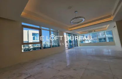 Duplex - 4 Bedrooms - 6 Bathrooms for sale in Gewan Island - The Pearl Island - Doha