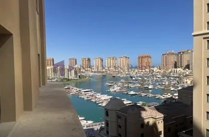 Apartment - 1 Bedroom - 2 Bathrooms for rent in Tower 28 - Porto Arabia - The Pearl Island - Doha