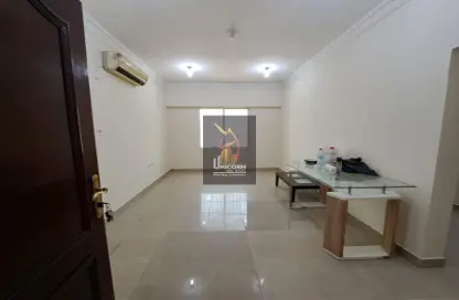 Apartment - 1 Bedroom - 2 Bathrooms for rent in Doha Al Jadeed - Doha