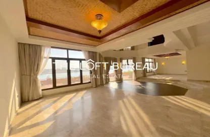 Villa - 6 Bedrooms - 7 Bathrooms for rent in North Gate - West Bay Lagoon - Doha