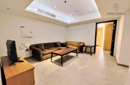 Apartment - 2 Bedrooms - 1 Bathroom for rent in Al Sadd Road - Al Sadd - Doha