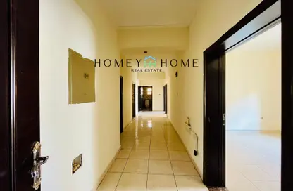 Apartment - 4 Bedrooms - 2 Bathrooms for rent in Al Sadd - Al Sadd - Doha