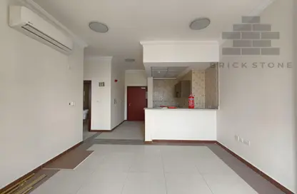 Apartment - 2 Bedrooms - 2 Bathrooms for rent in Al Mansoura - Al Mansoura - Doha