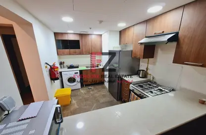 Kitchen image for: Apartment - 1 Bedroom - 2 Bathrooms for rent in Al Erkyah City - Lusail, Image 1