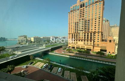 Apartment - 2 Bedrooms - 3 Bathrooms for rent in Tower 5 - Porto Arabia - The Pearl Island - Doha