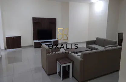 Apartment - 2 Bedrooms - 2 Bathrooms for rent in Hadramout Street - Doha Al Jadeed - Doha