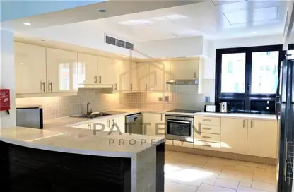 Townhouse - 3 Bedrooms - 5 Bathrooms for rent in Qanat Quartier - The Pearl Island - Doha