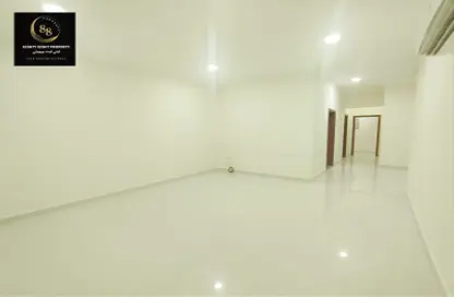 Apartment - 3 Bedrooms - 3 Bathrooms for rent in Abu Talha Street - Fereej Bin Omran - Doha