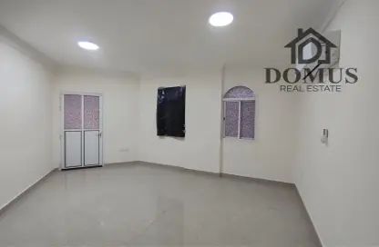 Apartment - 2 Bedrooms - 2 Bathrooms for rent in Thabit Bin Zaid Street - Al Mansoura - Doha