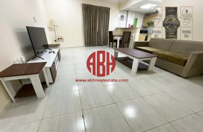 Apartment - 1 Bedroom - 1 Bathroom for rent in Jaidah Square - Umm Ghuwalina - Umm Ghuwailina - Doha