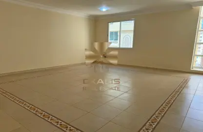 Apartment - 3 Bedrooms - 2 Bathrooms for rent in Fereej Bin Mahmoud North - Fereej Bin Mahmoud - Doha