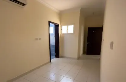 Villa - 1 Bathroom for rent in Souk Al gharaffa - Al Gharrafa - Doha