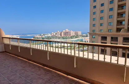 Apartment - 2 Bedrooms - 3 Bathrooms for rent in East Porto Drive - Porto Arabia - The Pearl Island - Doha