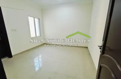 Apartment - 3 Bedrooms - 2 Bathrooms for rent in Najma 28 - Ibn Dirhem Street - Najma - Doha