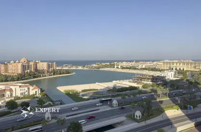 Apartment - 2 Bedrooms - 3 Bathrooms for sale in East Porto Drive - Porto Arabia - The Pearl Island - Doha