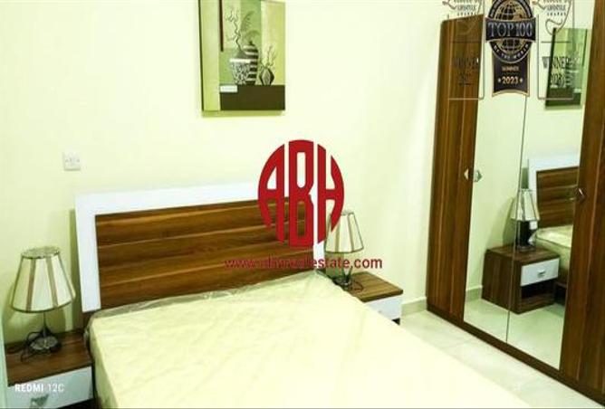 Apartment - 1 Bedroom - 1 Bathroom for rent in Jaidah Square - Umm Ghuwalina - Umm Ghuwailina - Doha