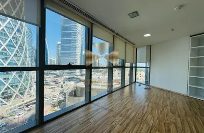 Office Space - Studio - 1 Bathroom for rent in Palm Towers - West Bay - Doha