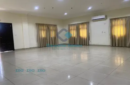 Villa - 5 Bedrooms - 5 Bathrooms for rent in Al Hanaa Street - Al Gharrafa - Doha