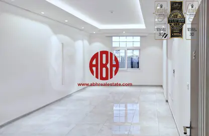 Apartment - 2 Bedrooms - 3 Bathrooms for rent in Pearl Garden - Al Nuaija - Doha