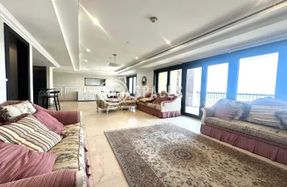 Apartment - 3 Bedrooms - 5 Bathrooms for rent in West Porto Drive - Porto Arabia - The Pearl Island - Doha