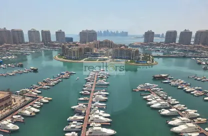 Apartment - 1 Bathroom for rent in Tower 14 - Porto Arabia - The Pearl Island - Doha