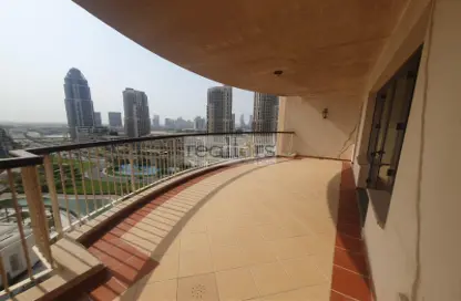 Apartment - 3 Bedrooms - 4 Bathrooms for rent in Piazza Arabia - Porto Arabia - The Pearl Island - Doha