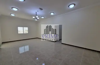 Apartment - 2 Bedrooms - 2 Bathrooms for rent in Al Gharrafa - Al Gharrafa - Doha