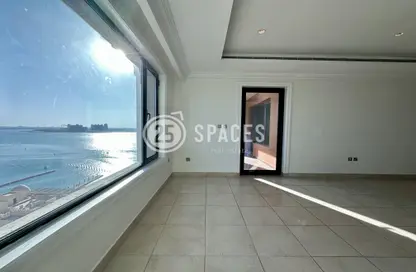 Apartment - 2 Bedrooms - 3 Bathrooms for rent in West Porto Drive - Porto Arabia - The Pearl Island - Doha