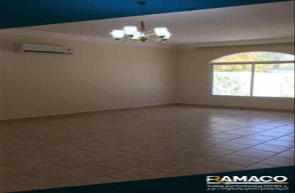 LANDLORD DIRECT 3BR Unfurnished Villa in Ain Khaled - ref 