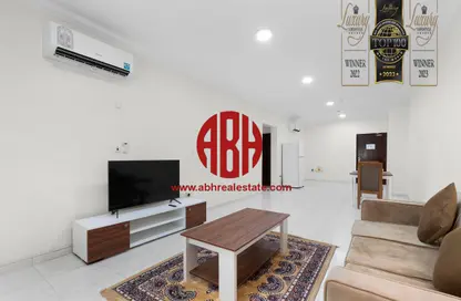 Apartment - 1 Bedroom - 1 Bathroom for rent in Jaidah Square - Umm Ghuwalina - Umm Ghuwailina - Doha