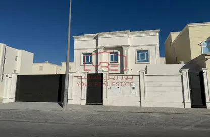 Villa - 7 Bedrooms - 7+ Bathrooms for sale in Al Wukair - Al Wukair - Al Wakra