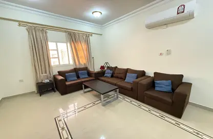 Apartment - 2 Bedrooms - 2 Bathrooms for rent in Madinat Khalifa South - Madinat Khalifa - Doha