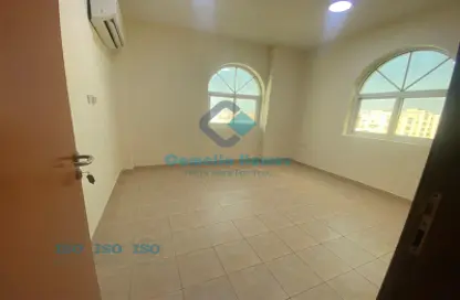 Apartment - 3 Bedrooms - 2 Bathrooms for rent in Hadramout Street - Doha Al Jadeed - Doha