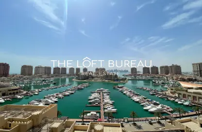 Apartment - 2 Bedrooms - 3 Bathrooms for rent in Tower 16 - Porto Arabia - The Pearl Island - Doha